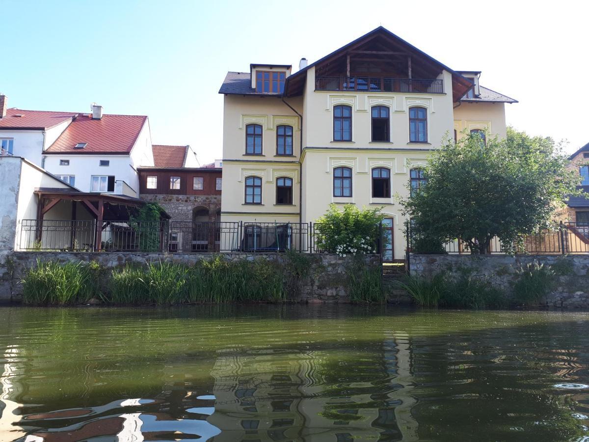 Apartmany Setkova Vila Jindrichuv Hradec Exterior photo